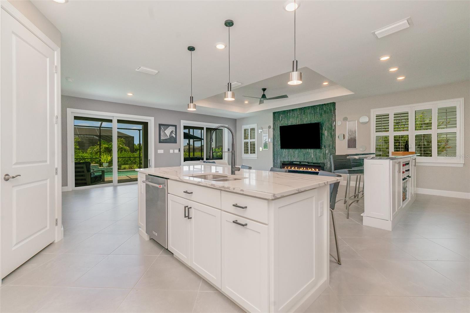 Image 17 of 63 For 10109 Beachwalk Drive