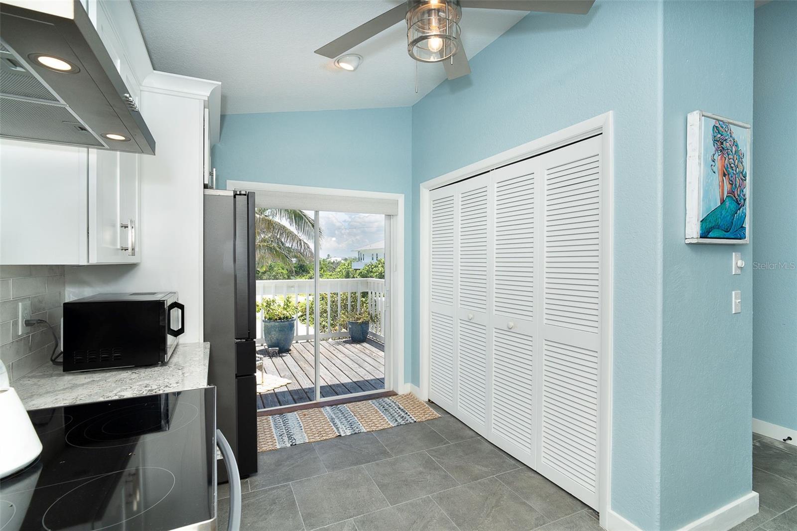 Image 8 of 50 For 301 Gulf Boulevard 407