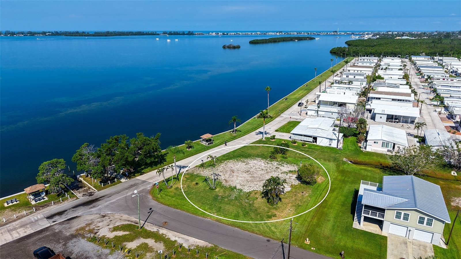 Image 23 of 53 For 10315 Cortez Road W 1-2 Bv