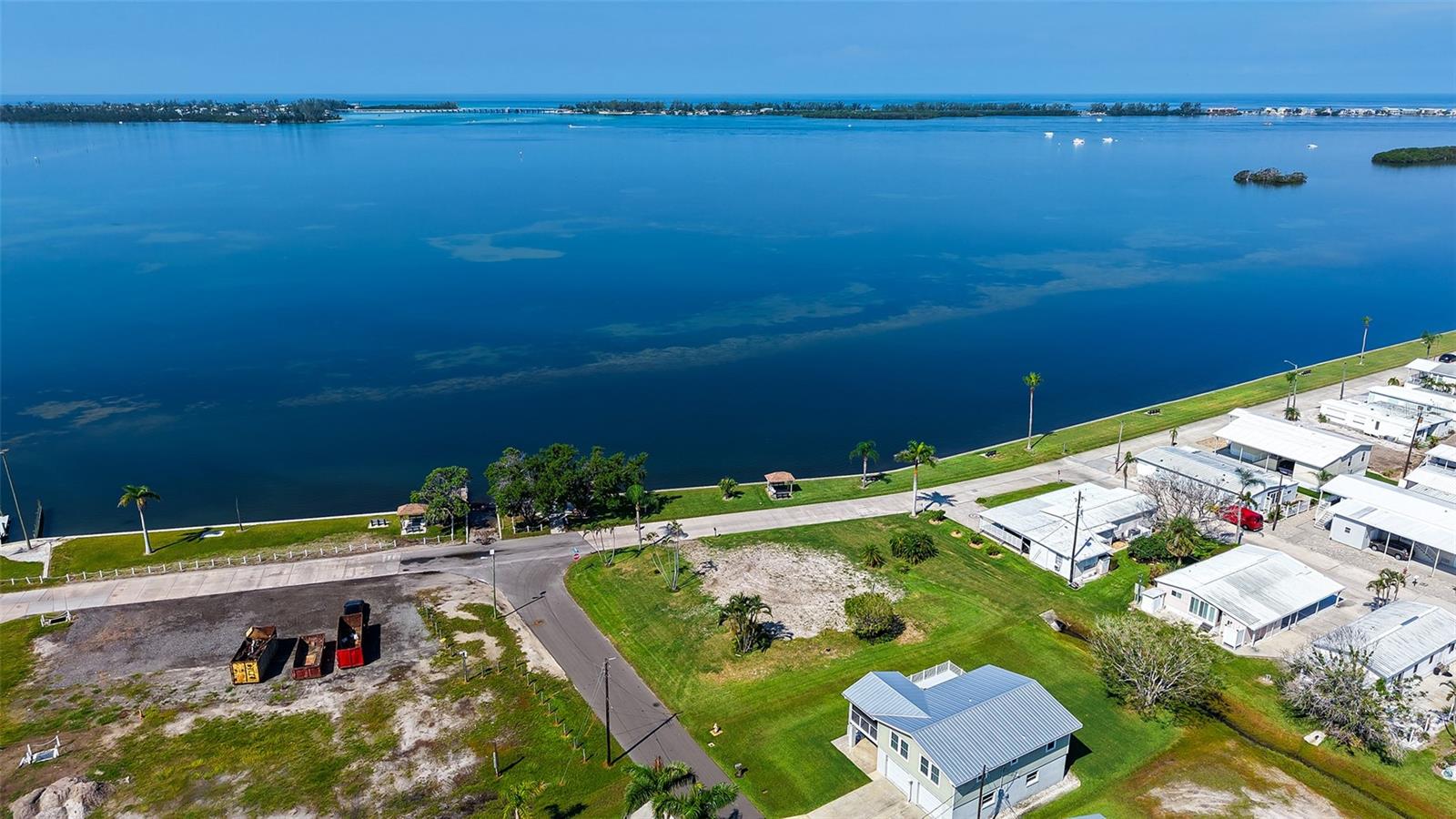 Image 26 of 53 For 10315 Cortez Road W 1-2 Bv