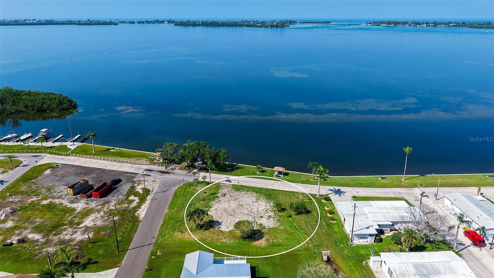 Image 27 of 53 For 10315 Cortez Road W 1-2 Bv