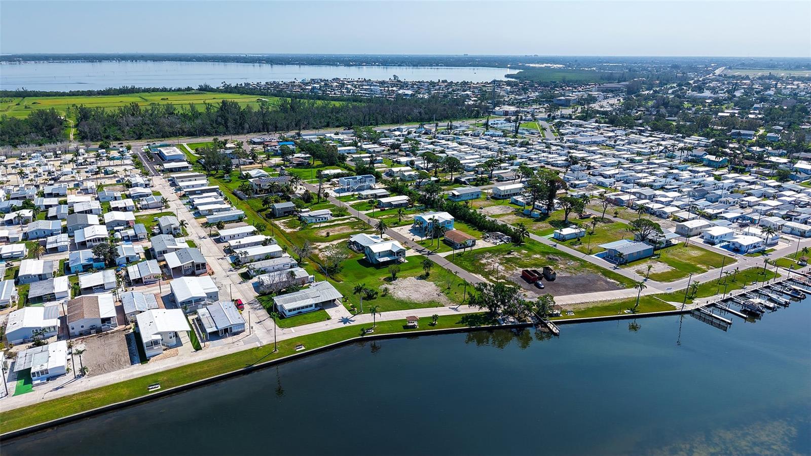 Image 34 of 53 For 10315 Cortez Road W 1-2 Bv