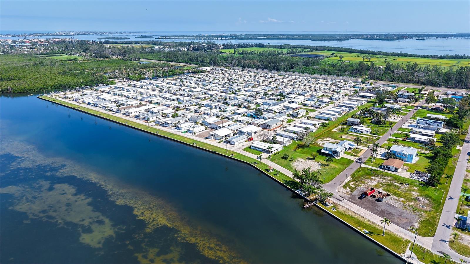 Image 38 of 53 For 10315 Cortez Road W 1-2 Bv