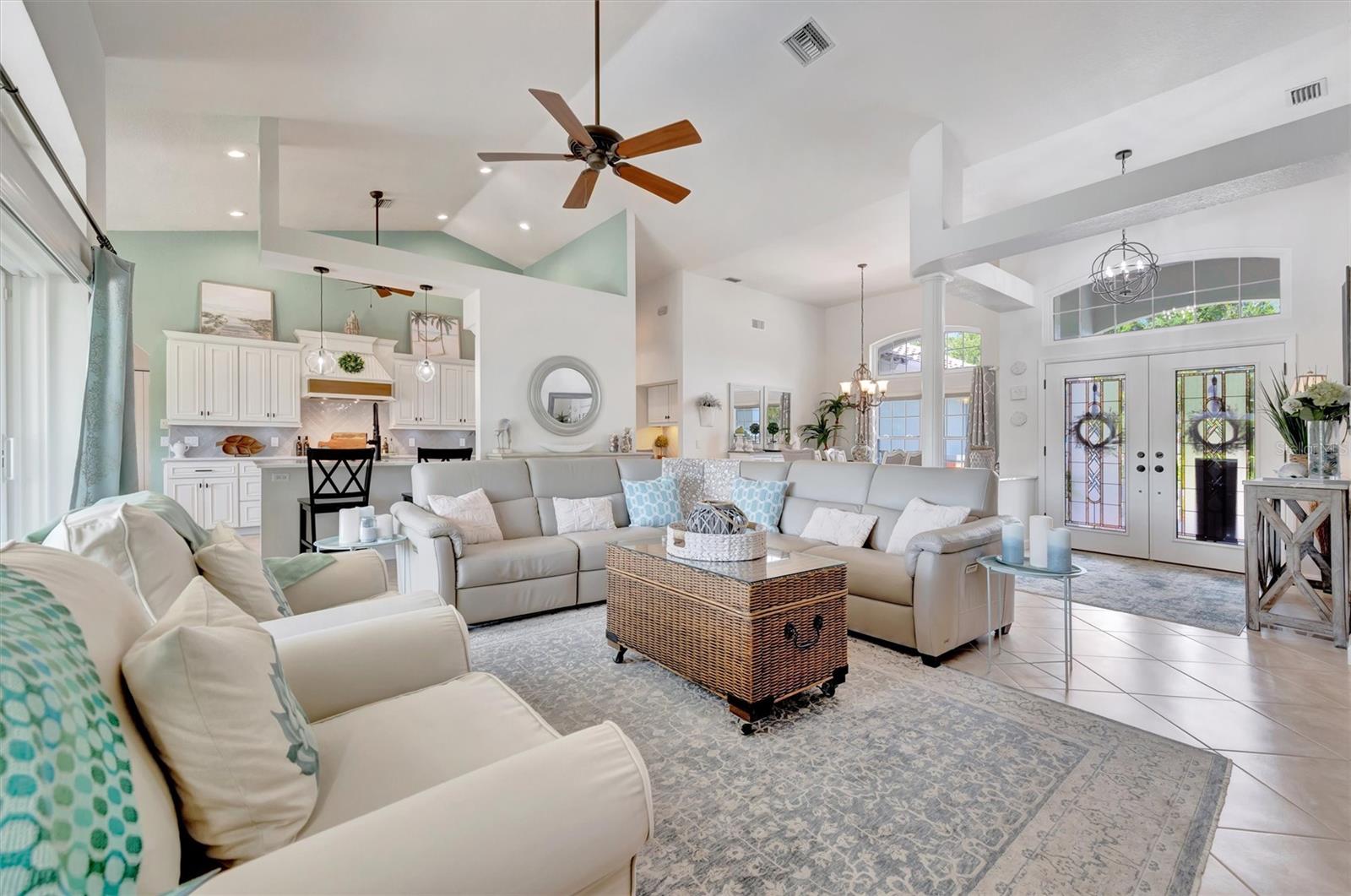 Image 11 of 52 For 8173 Misty Oaks Boulevard