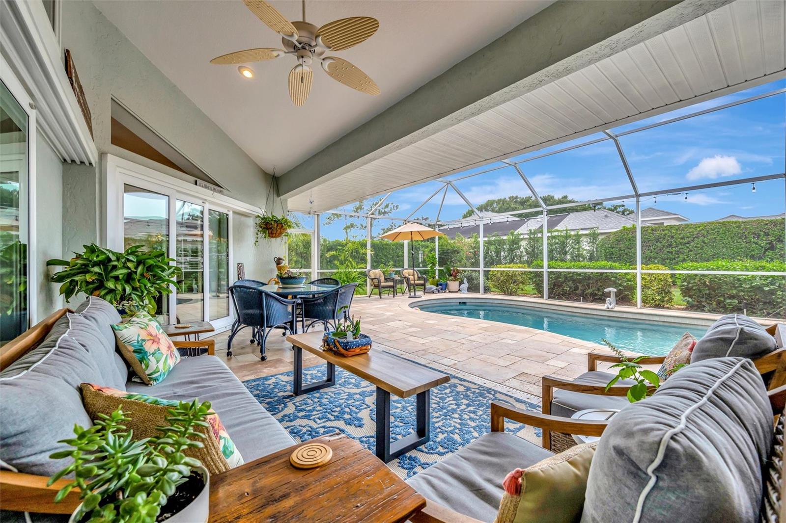 Image 41 of 52 For 8173 Misty Oaks Boulevard