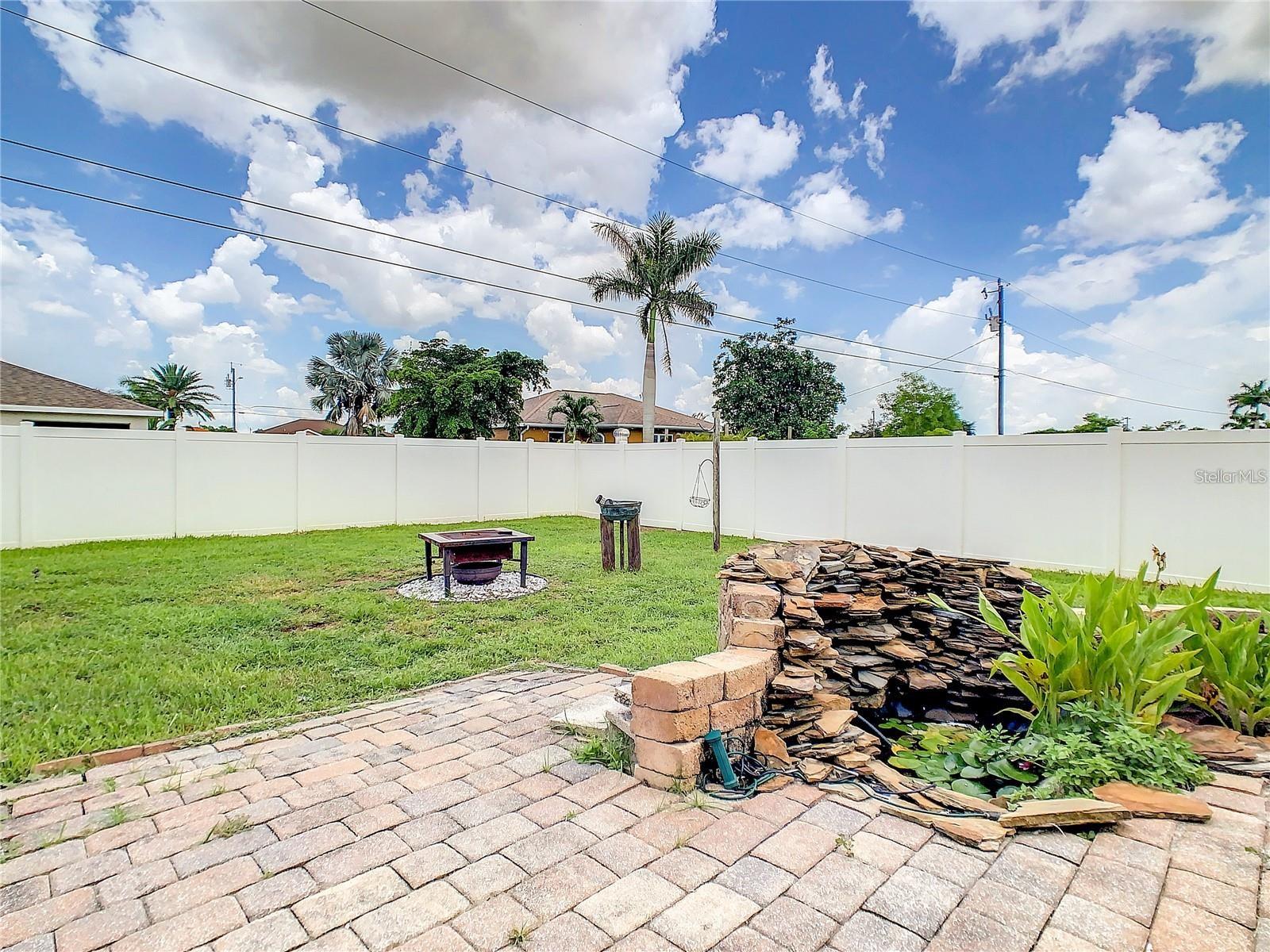 Image 11 of 14 For 421 Tropicana Parkway E