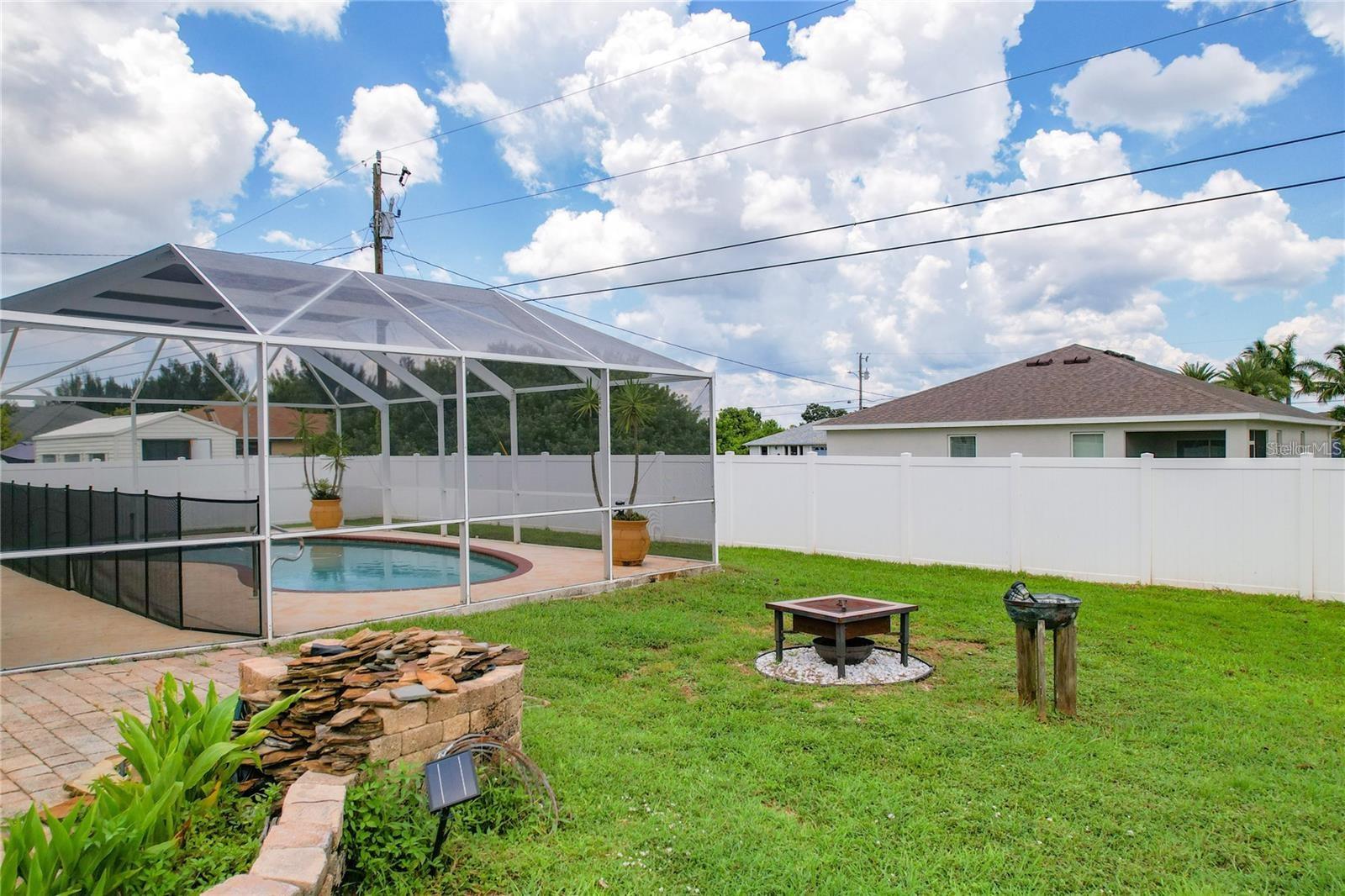 Image 12 of 14 For 421 Tropicana Parkway E