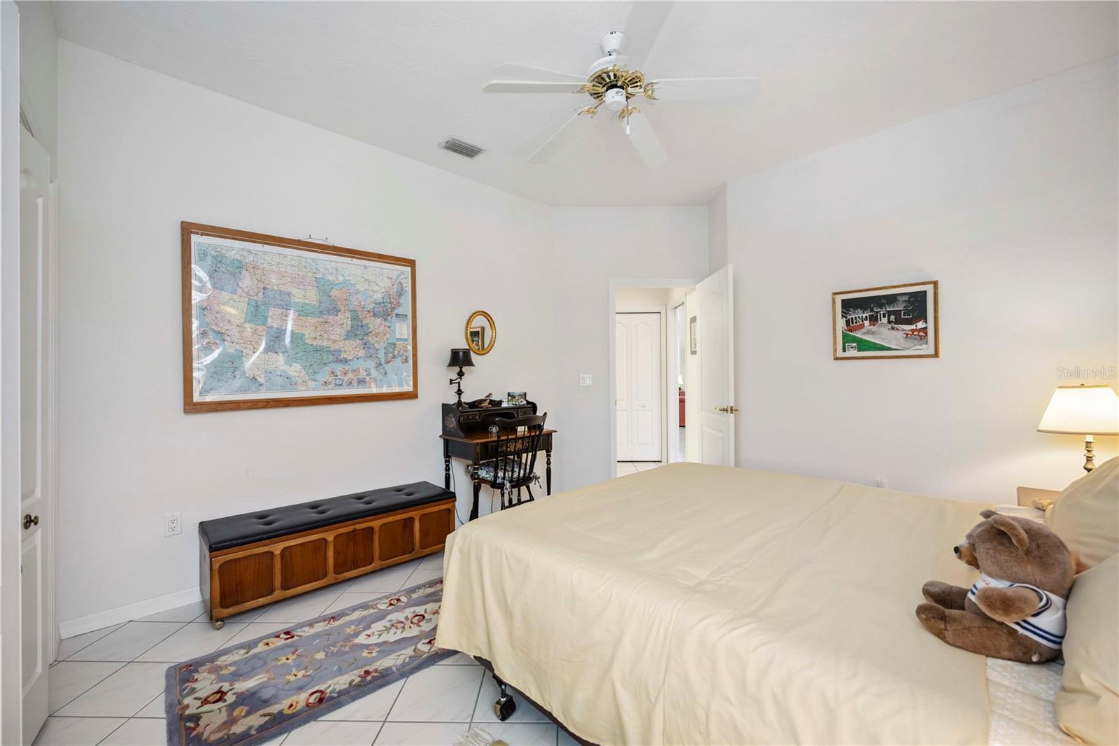 Image 33 of 43 For 3852 Amapola Lane