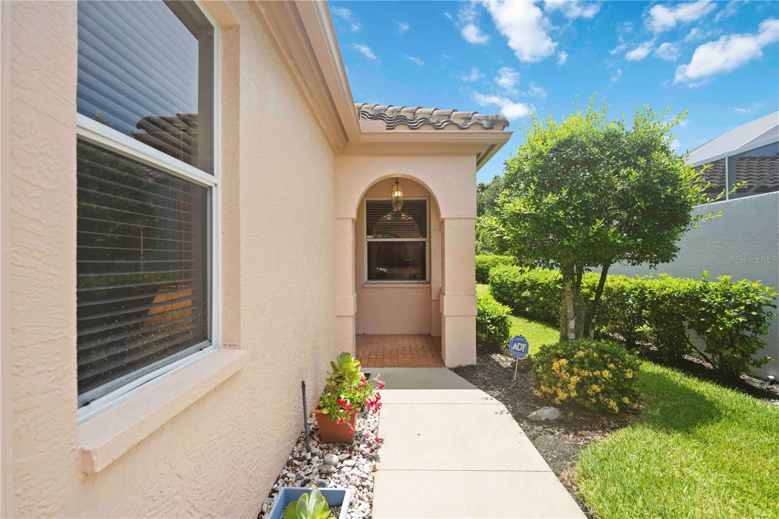 Image 5 of 43 For 3852 Amapola Lane