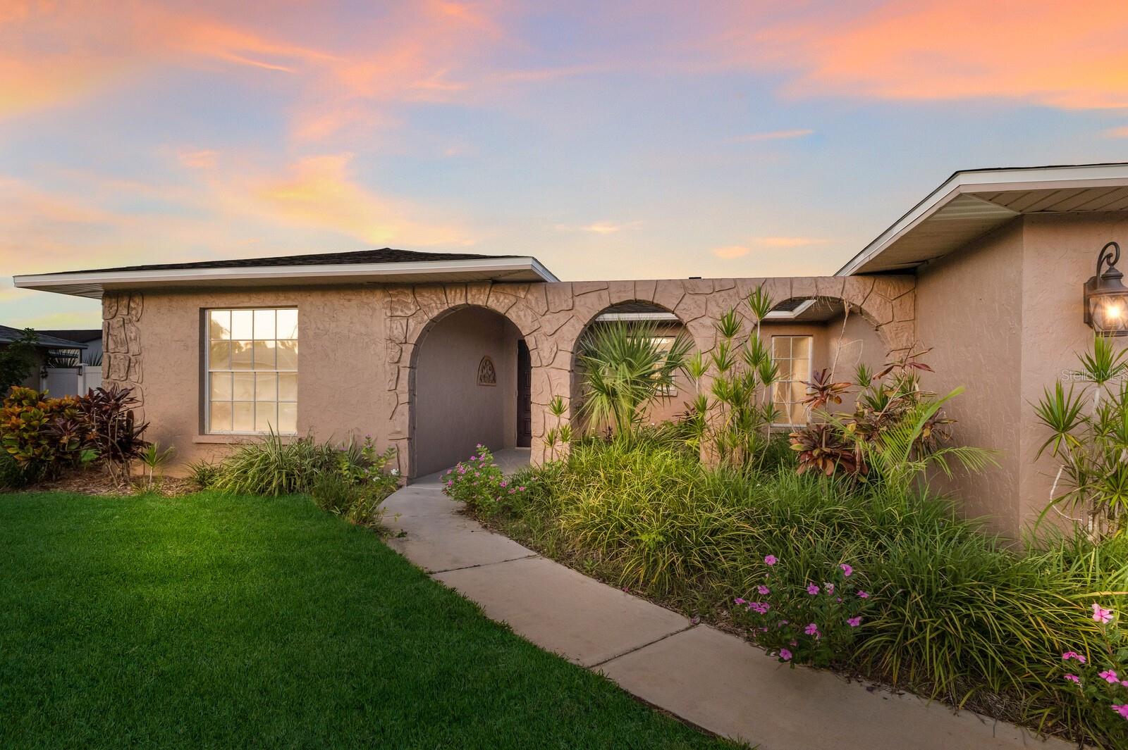 Image 4 of 43 For 2211 42nd Street W