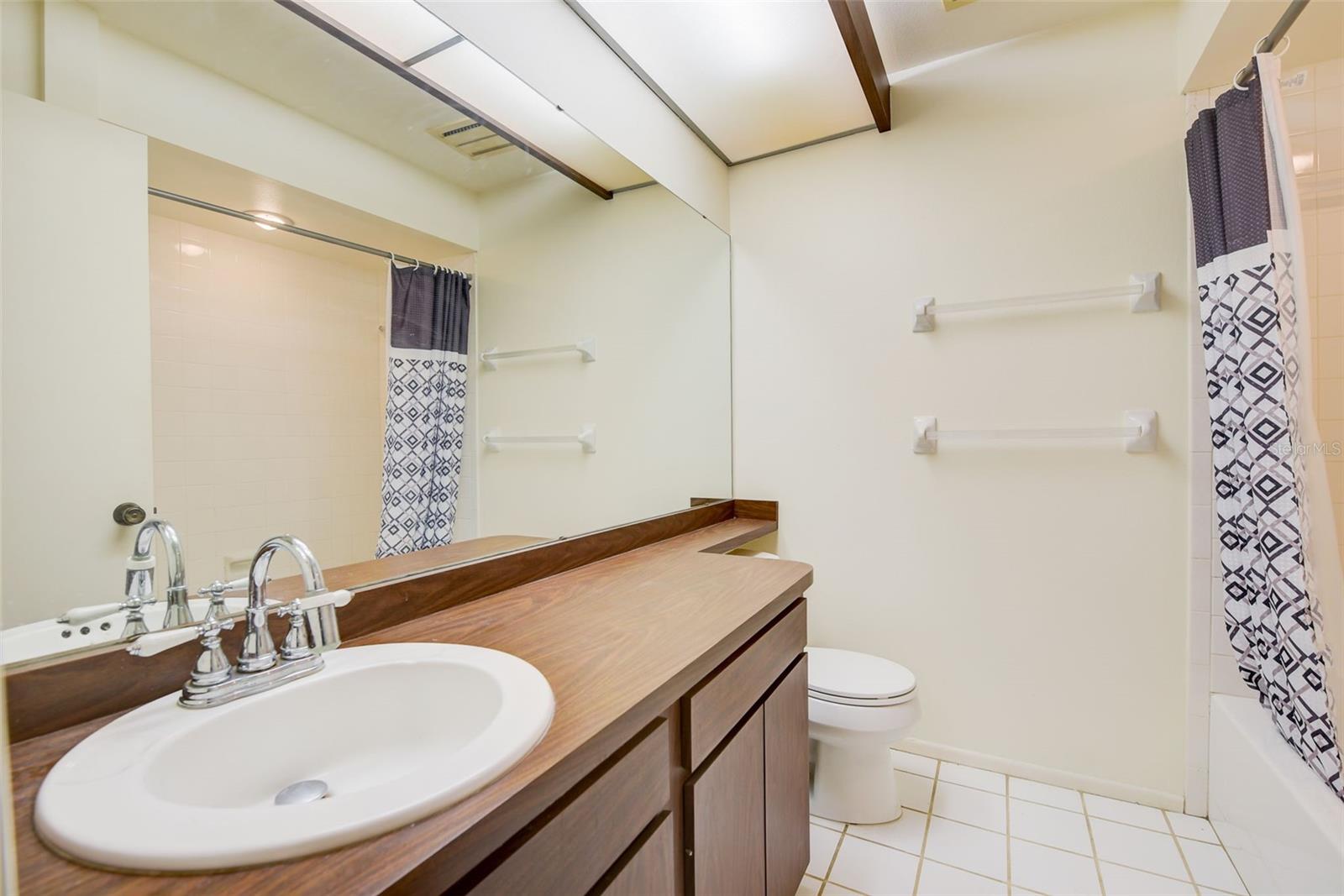 Image 26 of 50 For 1203 Tallywood Drive 7002