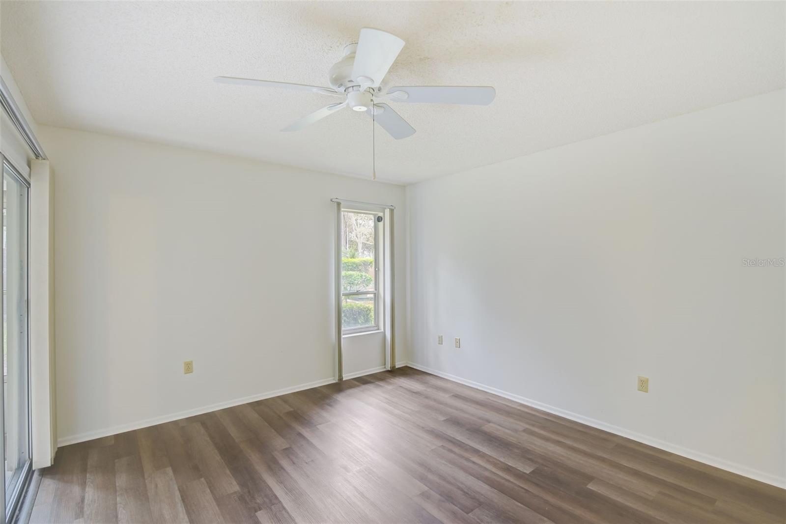 Image 28 of 50 For 1203 Tallywood Drive 7002