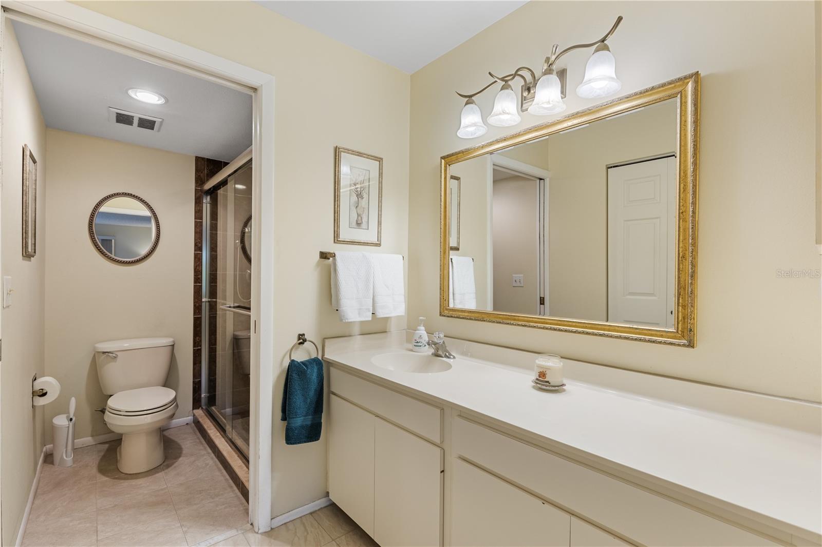Image 20 of 32 For 530 Spring Lakes Boulevard