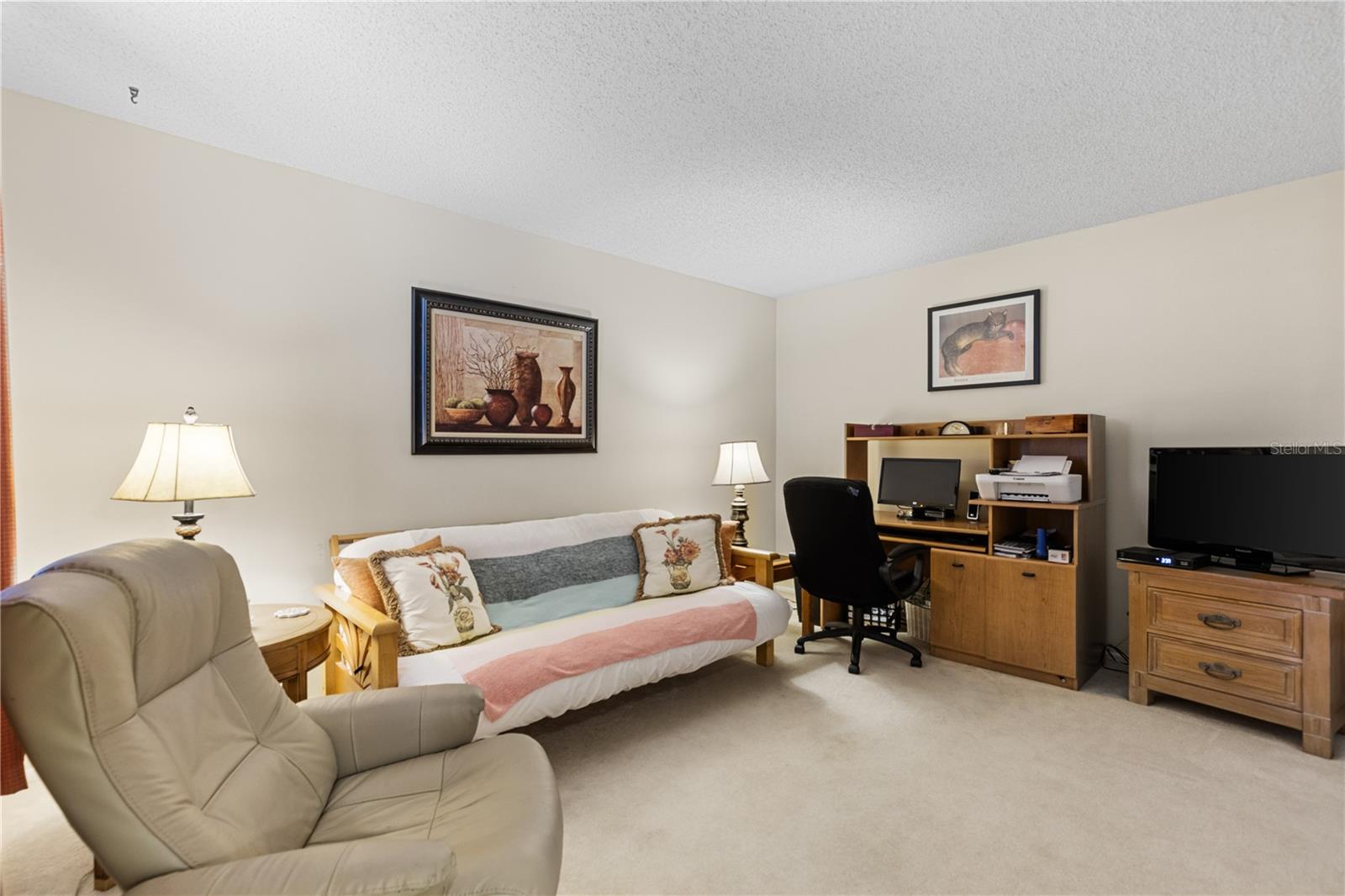 Image 21 of 32 For 530 Spring Lakes Boulevard