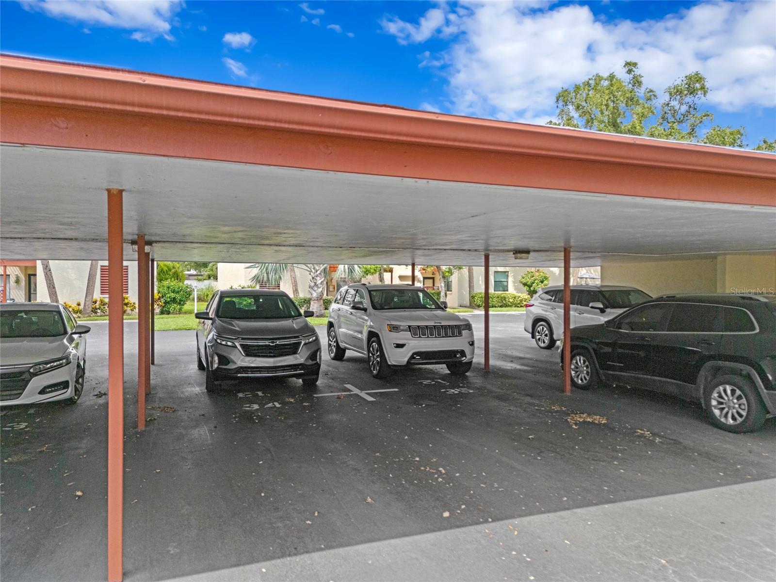 Image 4 of 32 For 530 Spring Lakes Boulevard