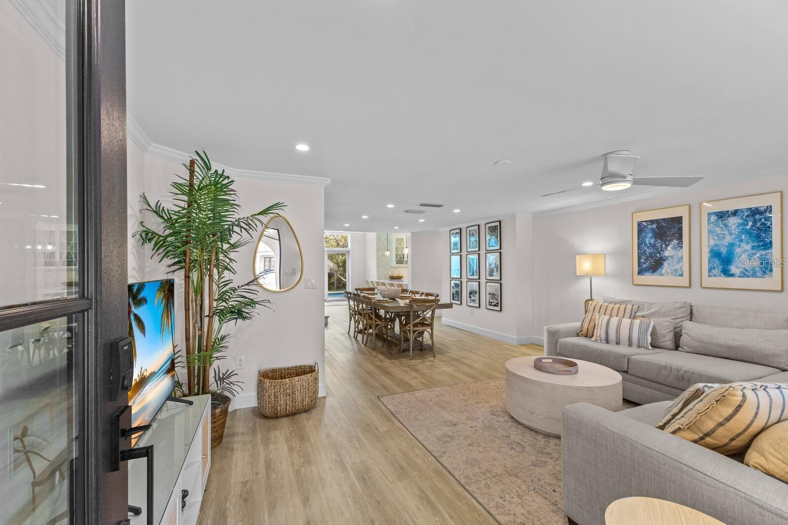 Image 7 of 69 For 212 Oak Avenue