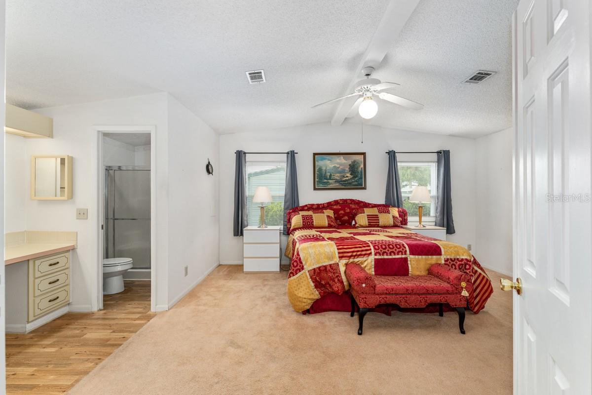 Image 17 of 21 For 1117 Paradise Drive