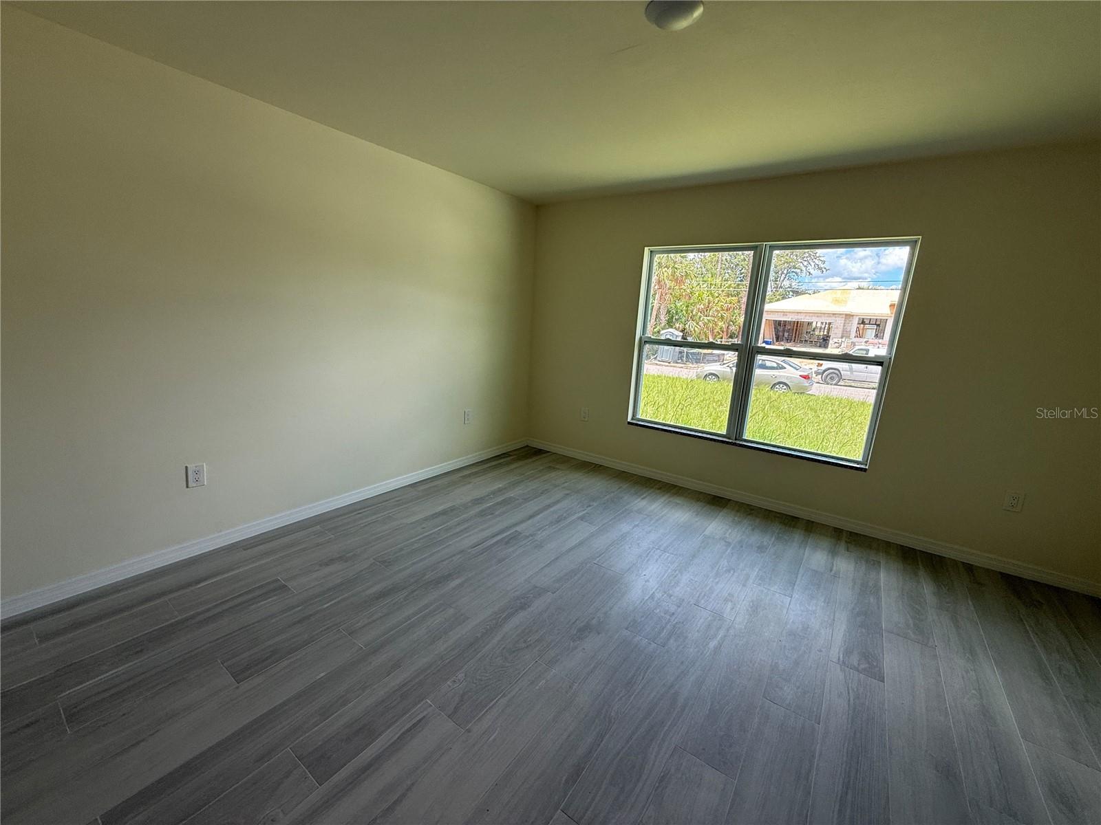 Image 17 of 23 For 2846 Coldwater Lane