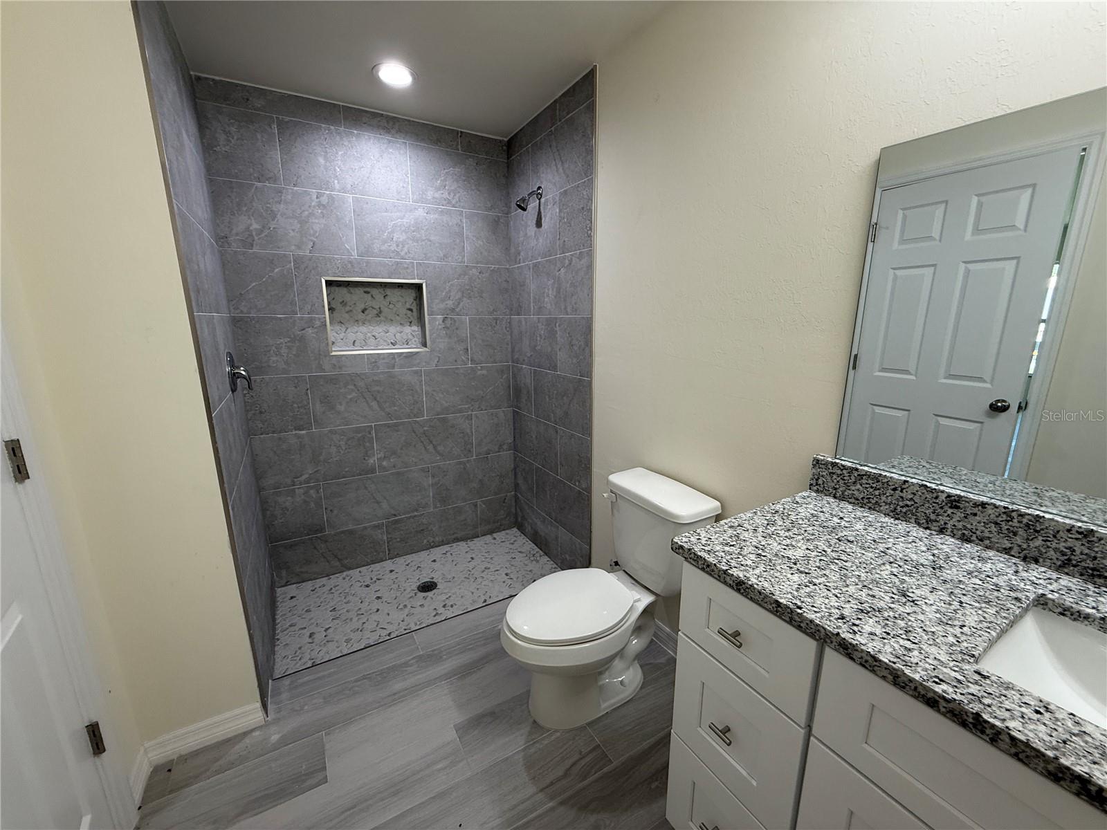 Image 9 of 23 For 2846 Coldwater Lane