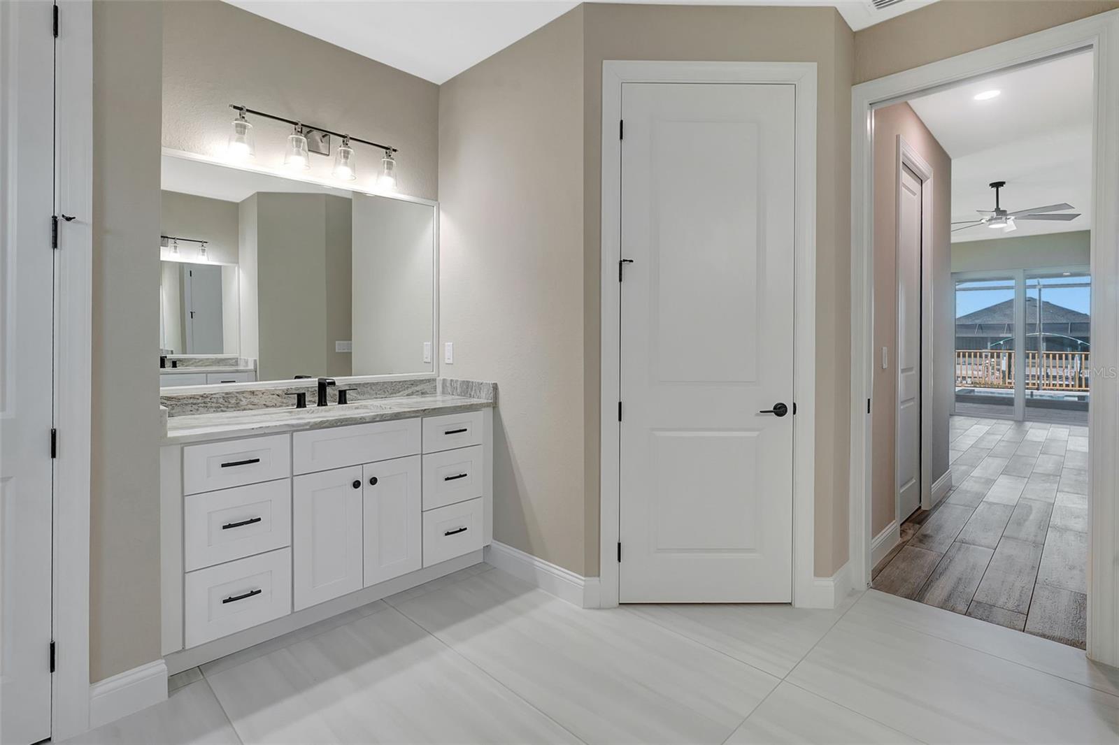Image 33 of 76 For 10812 Mcalester Circle