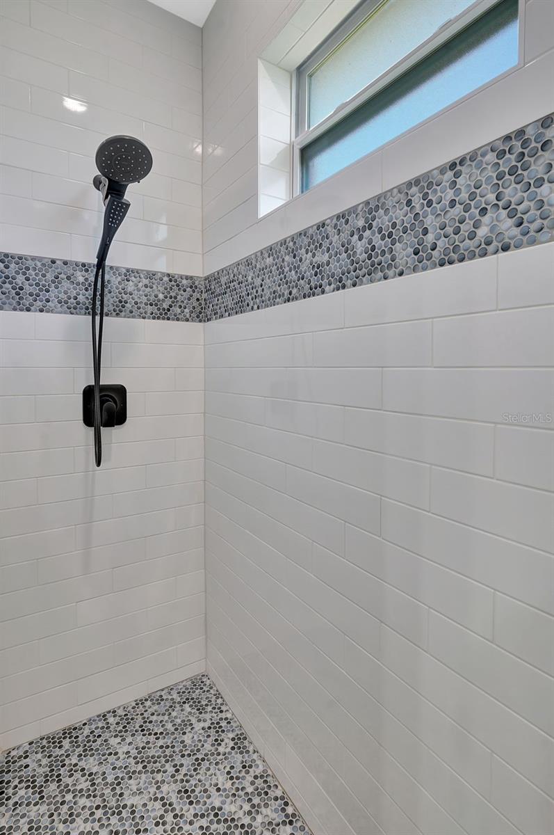 Image 49 of 76 For 10812 Mcalester Circle