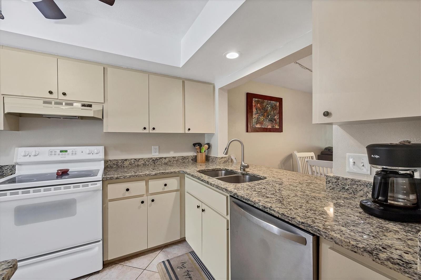 Image 12 of 58 For 4483 Longmeadow  71