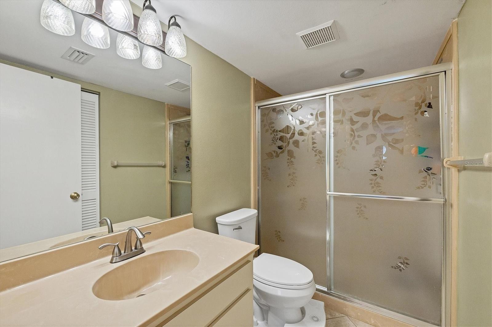 Image 20 of 58 For 4483 Longmeadow  71