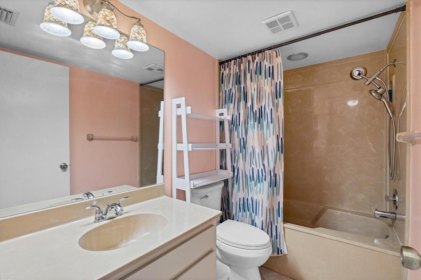 Image 23 of 58 For 4483 Longmeadow  71