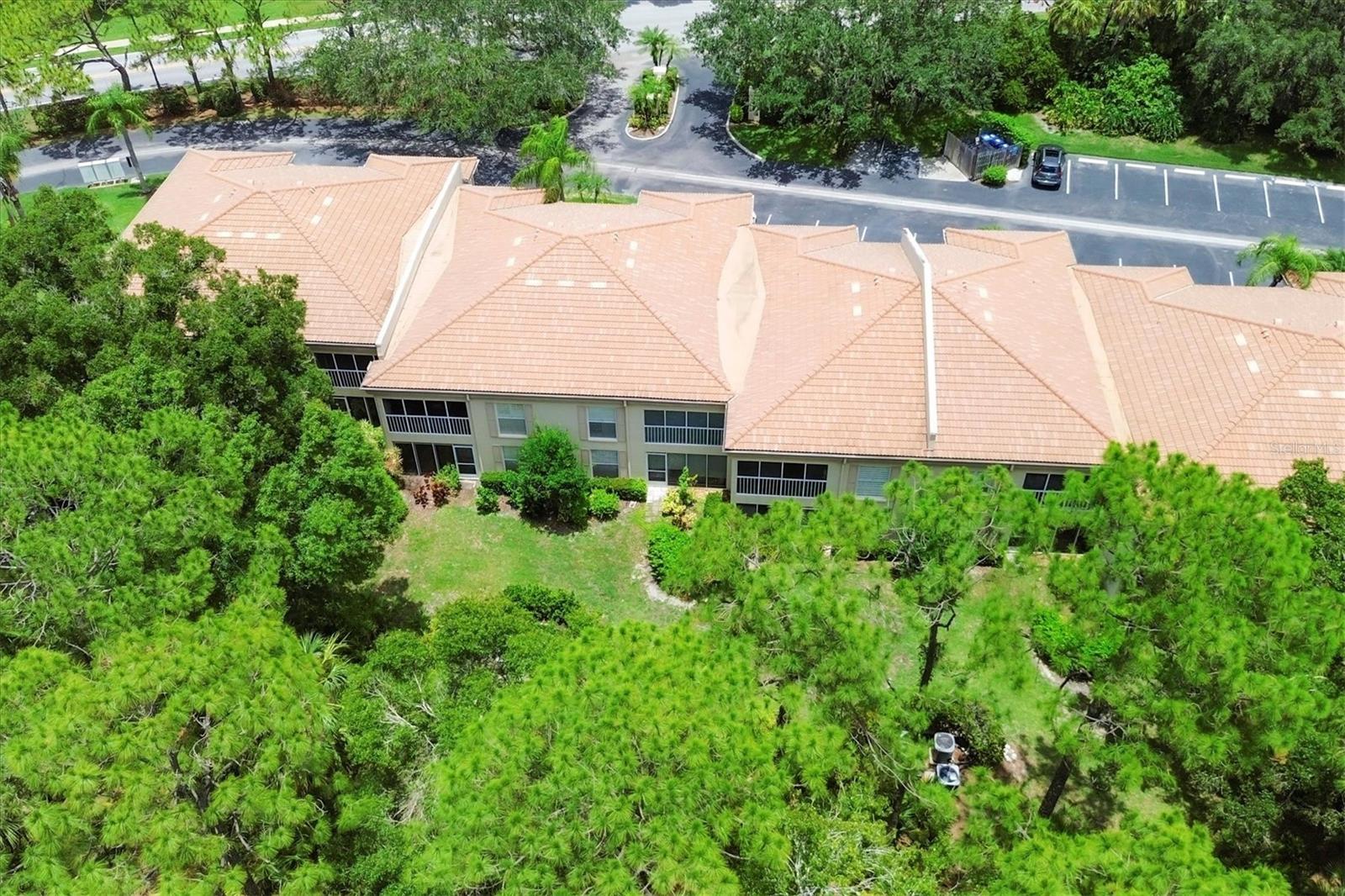 Image 33 of 58 For 4483 Longmeadow  71