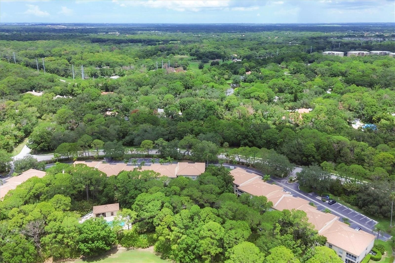 Image 35 of 58 For 4483 Longmeadow  71