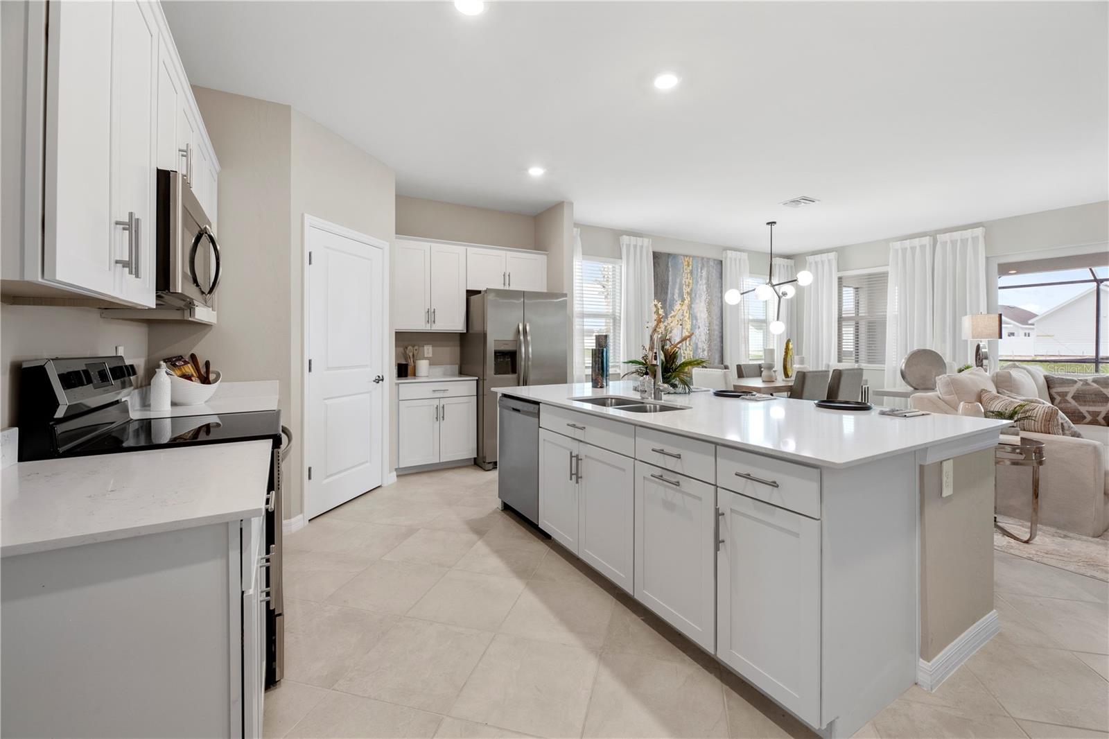 Image 3 of 37 For 11490 Burgundy Drive