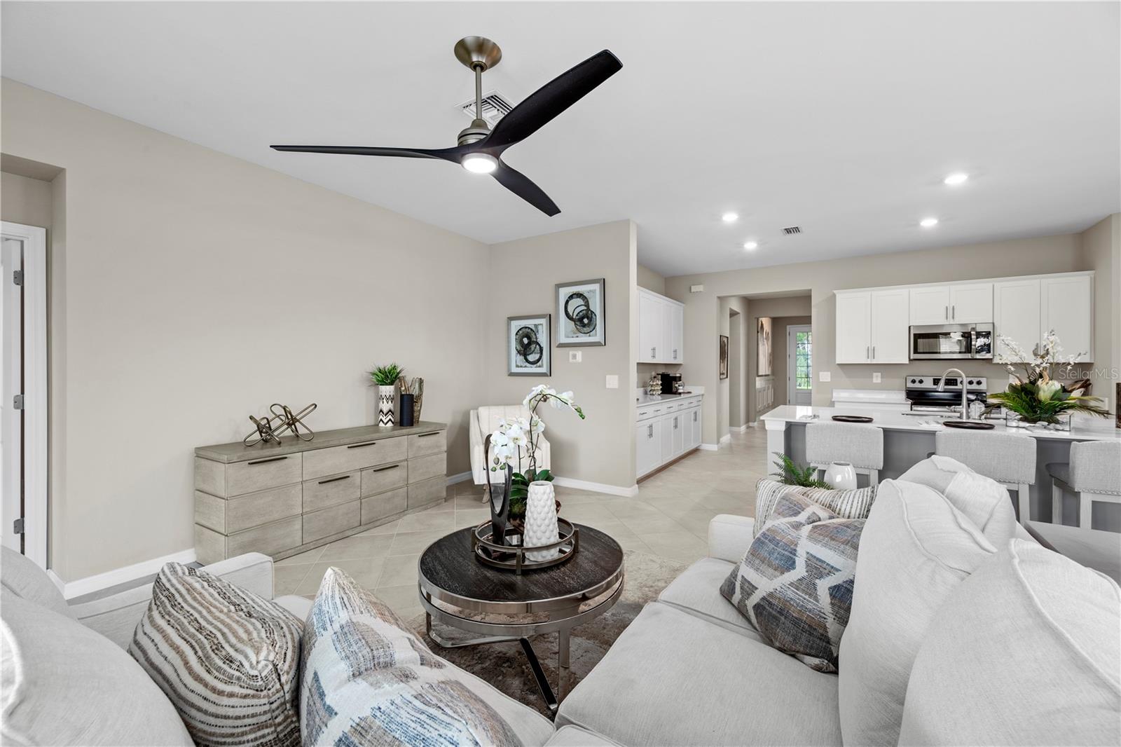 Image 30 of 37 For 11490 Burgundy Drive