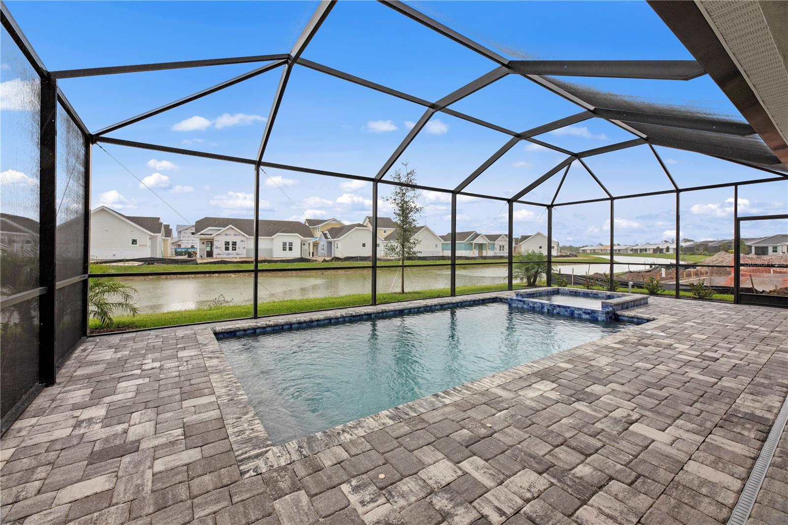 Image 35 of 37 For 11490 Burgundy Drive