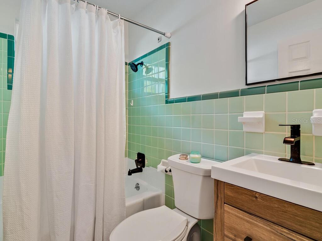 Image 21 of 45 For 307 57th Street