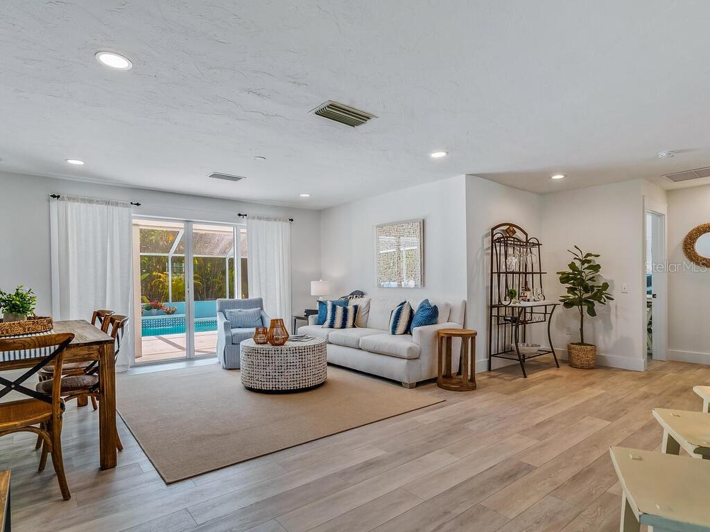 Image 4 of 45 For 307 57th Street