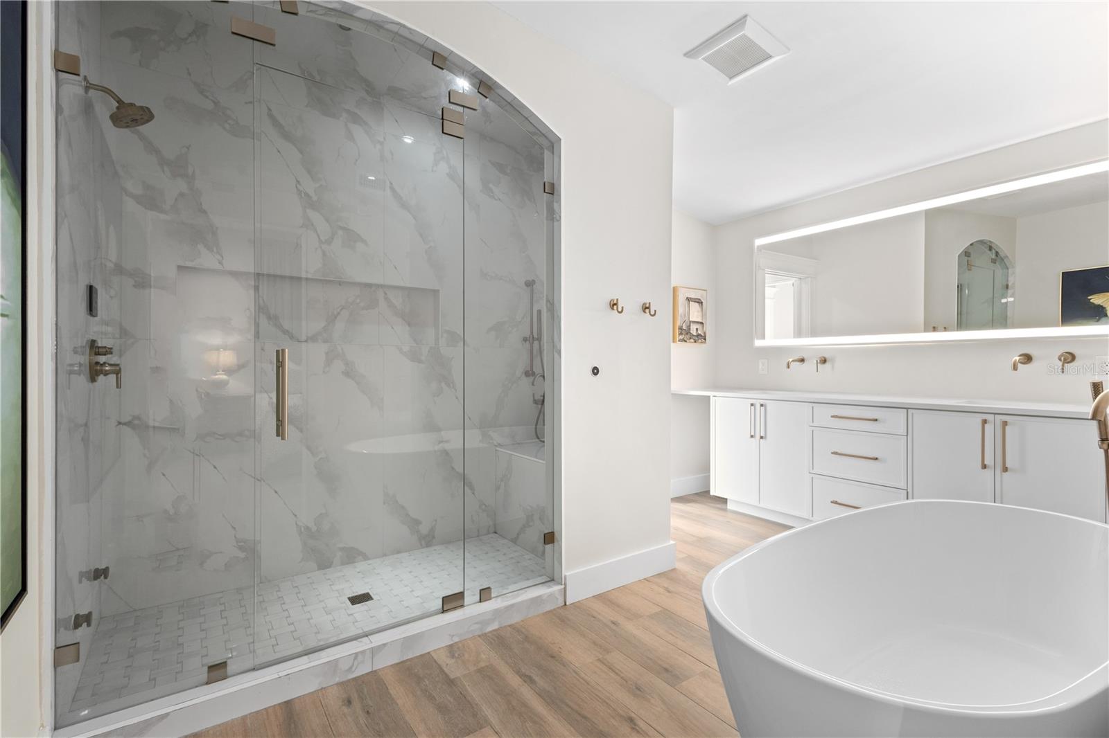 Image 17 of 32 For 217 9th Street E