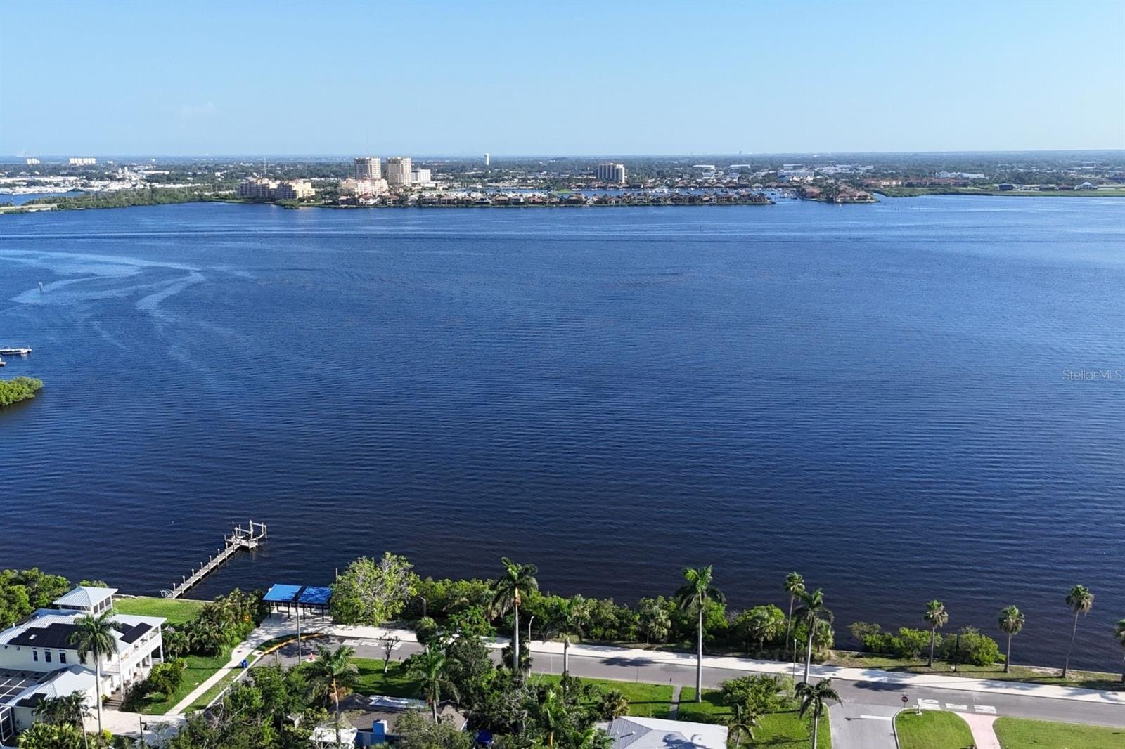 Image 33 of 36 For 217 9th Street E