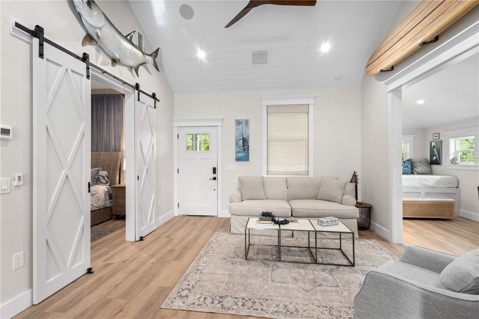 Image 4 of 32 For 217 9th Street E