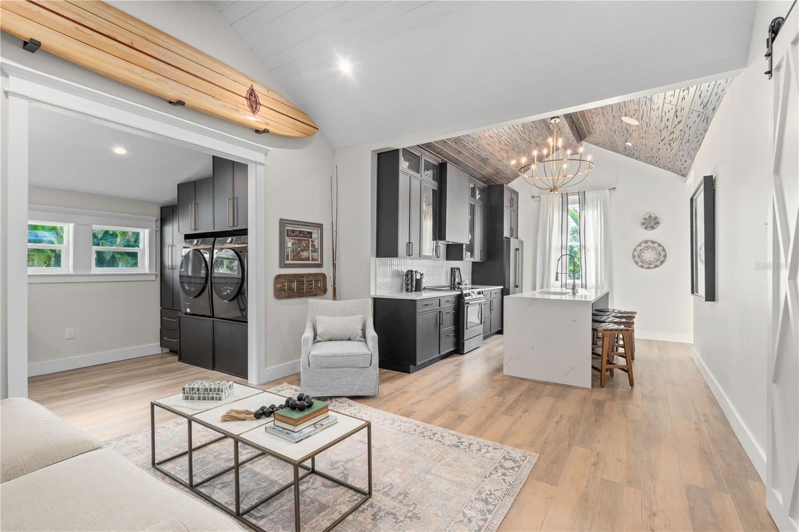 Image 6 of 32 For 217 9th Street E