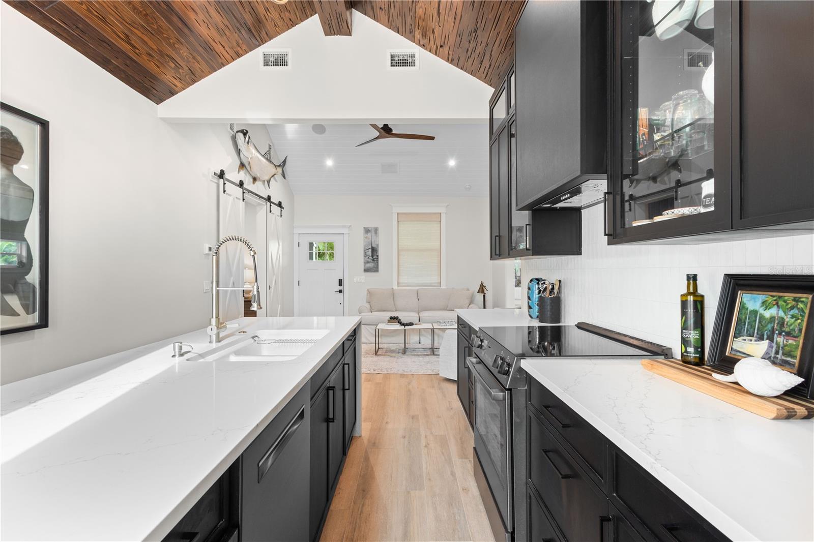 Image 8 of 32 For 217 9th Street E