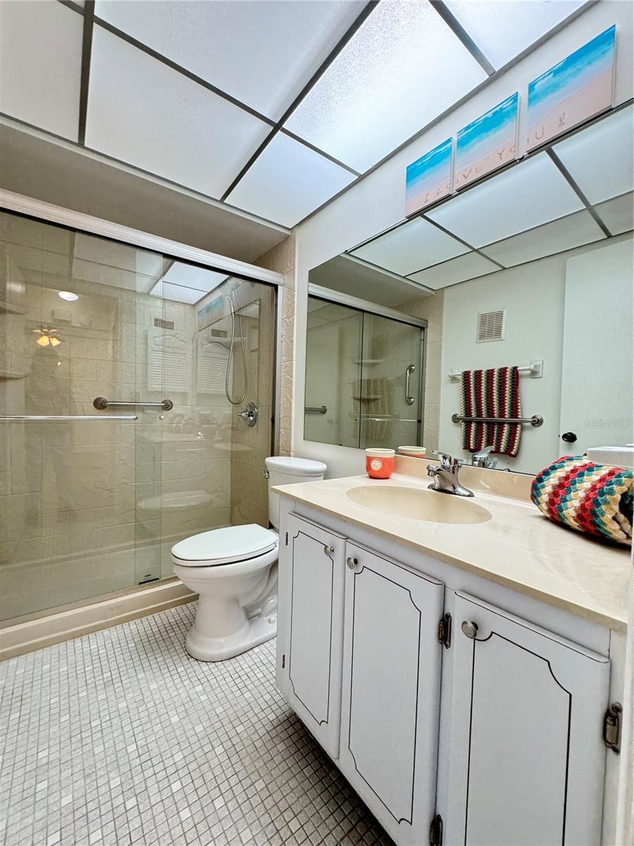 Image 14 of 33 For 1423 56th Street W