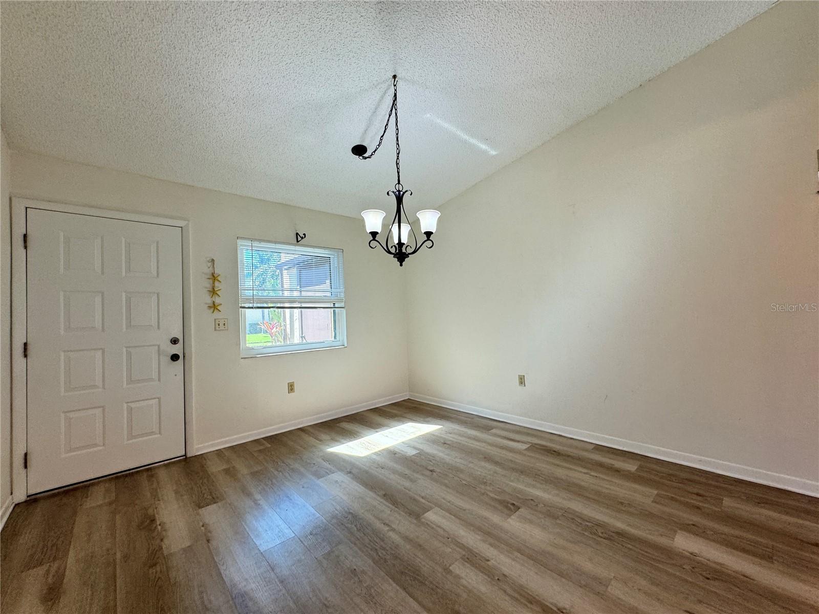 Image 18 of 33 For 1423 56th Street W