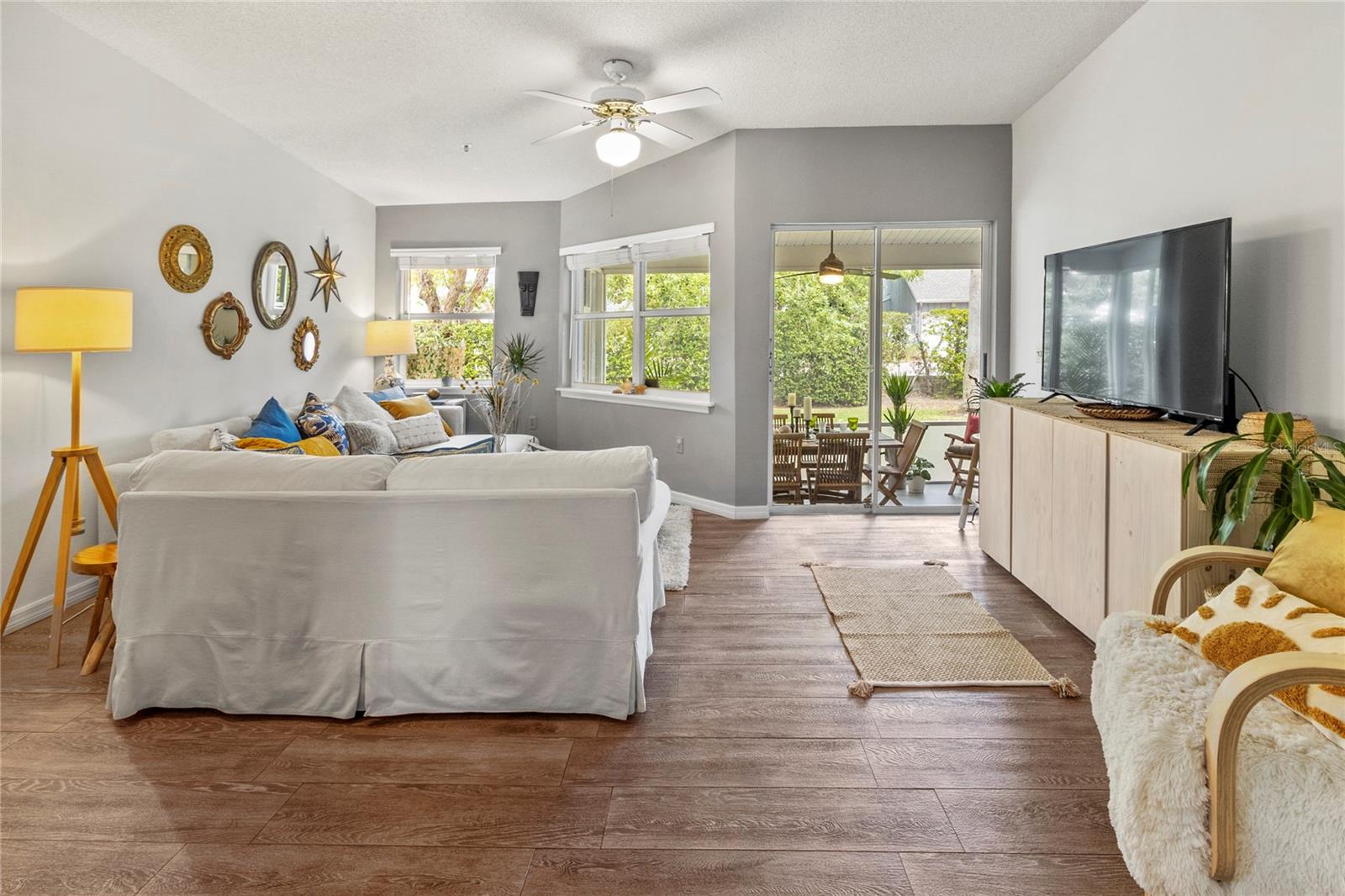 Image 13 of 42 For 1221 Siesta Bayside Drive 1221