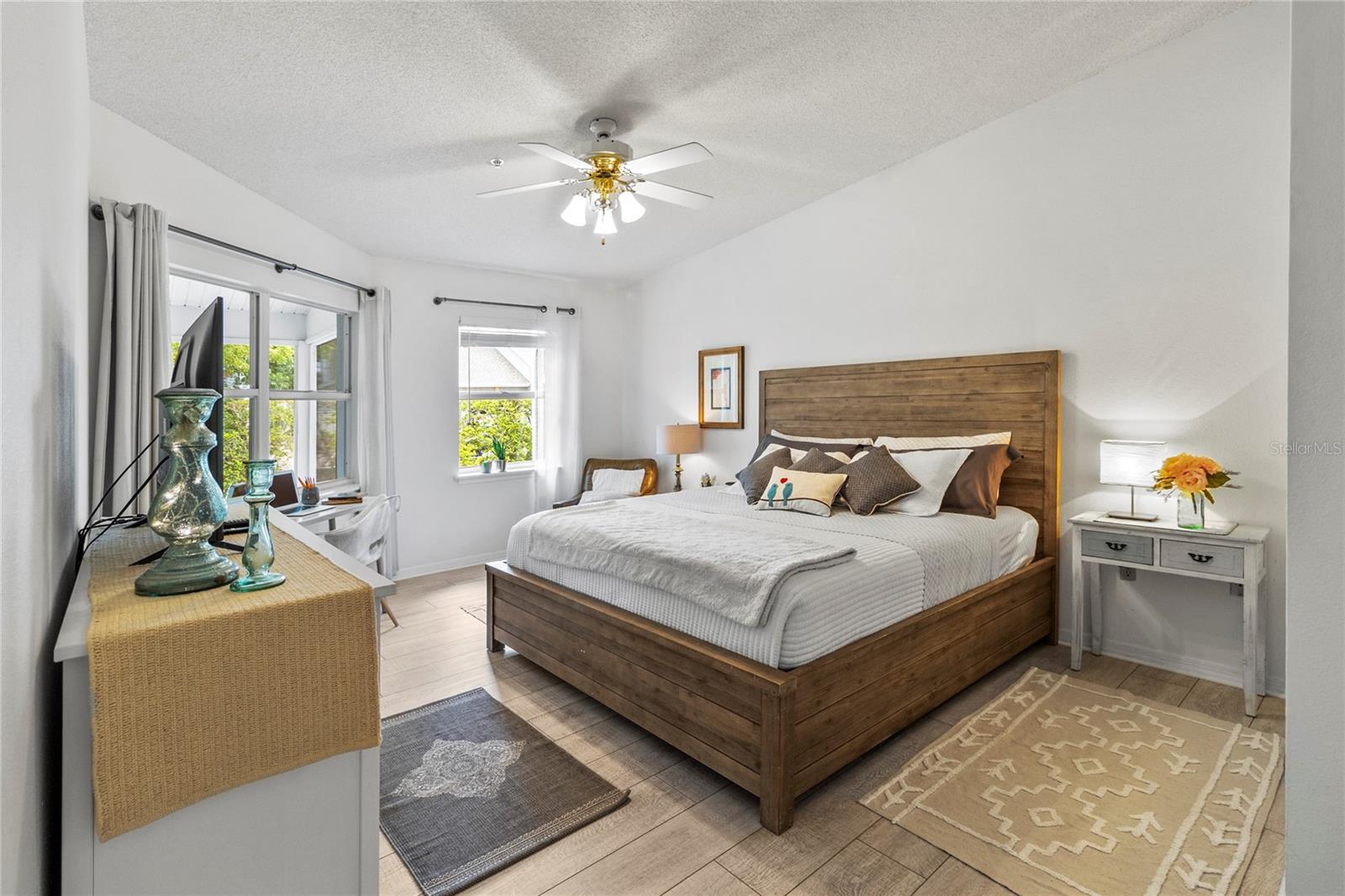 Image 17 of 42 For 1221 Siesta Bayside Drive 1221