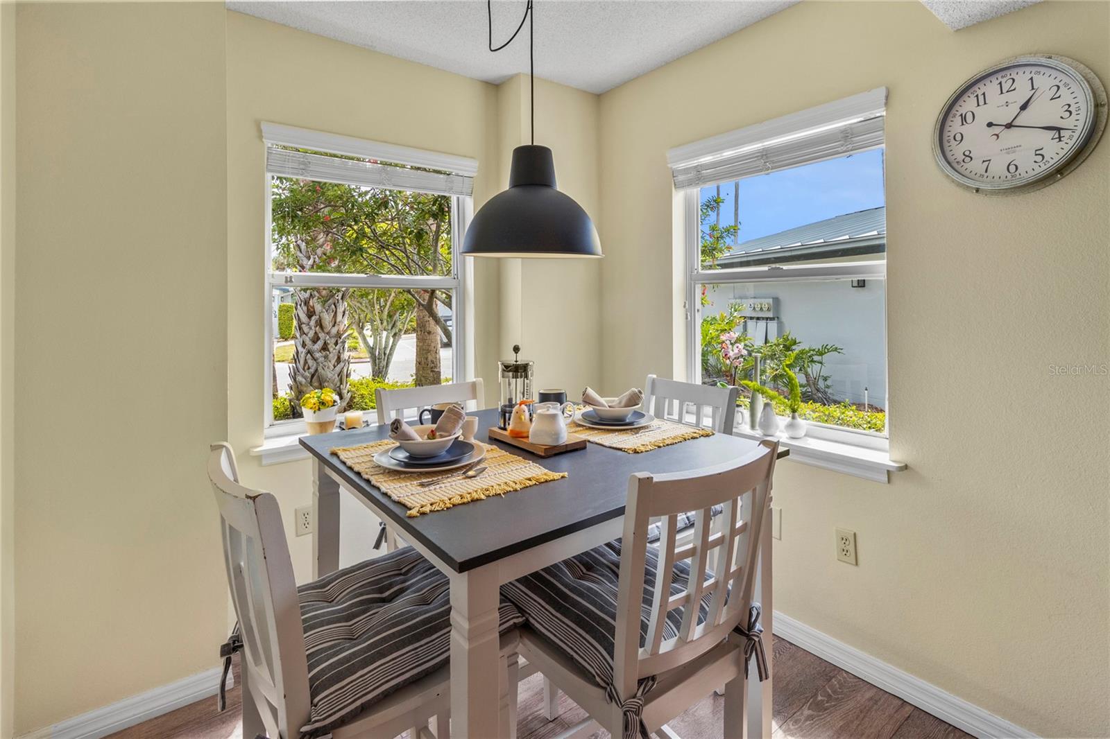 Image 27 of 42 For 1221 Siesta Bayside Drive 1221