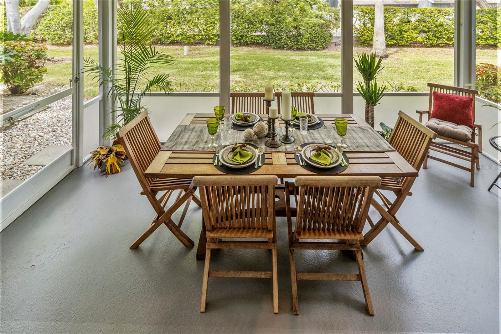 Image 33 of 42 For 1221 Siesta Bayside Drive 1221