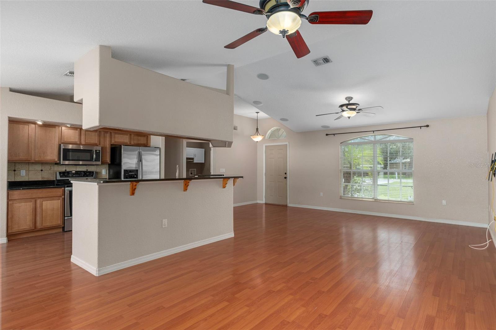 Image 13 of 47 For 1315 Leeward Avenue