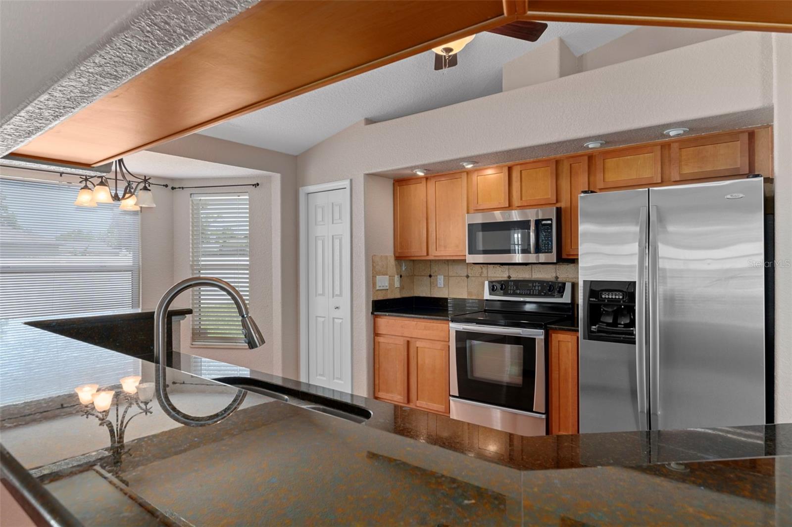 Image 16 of 47 For 1315 Leeward Avenue