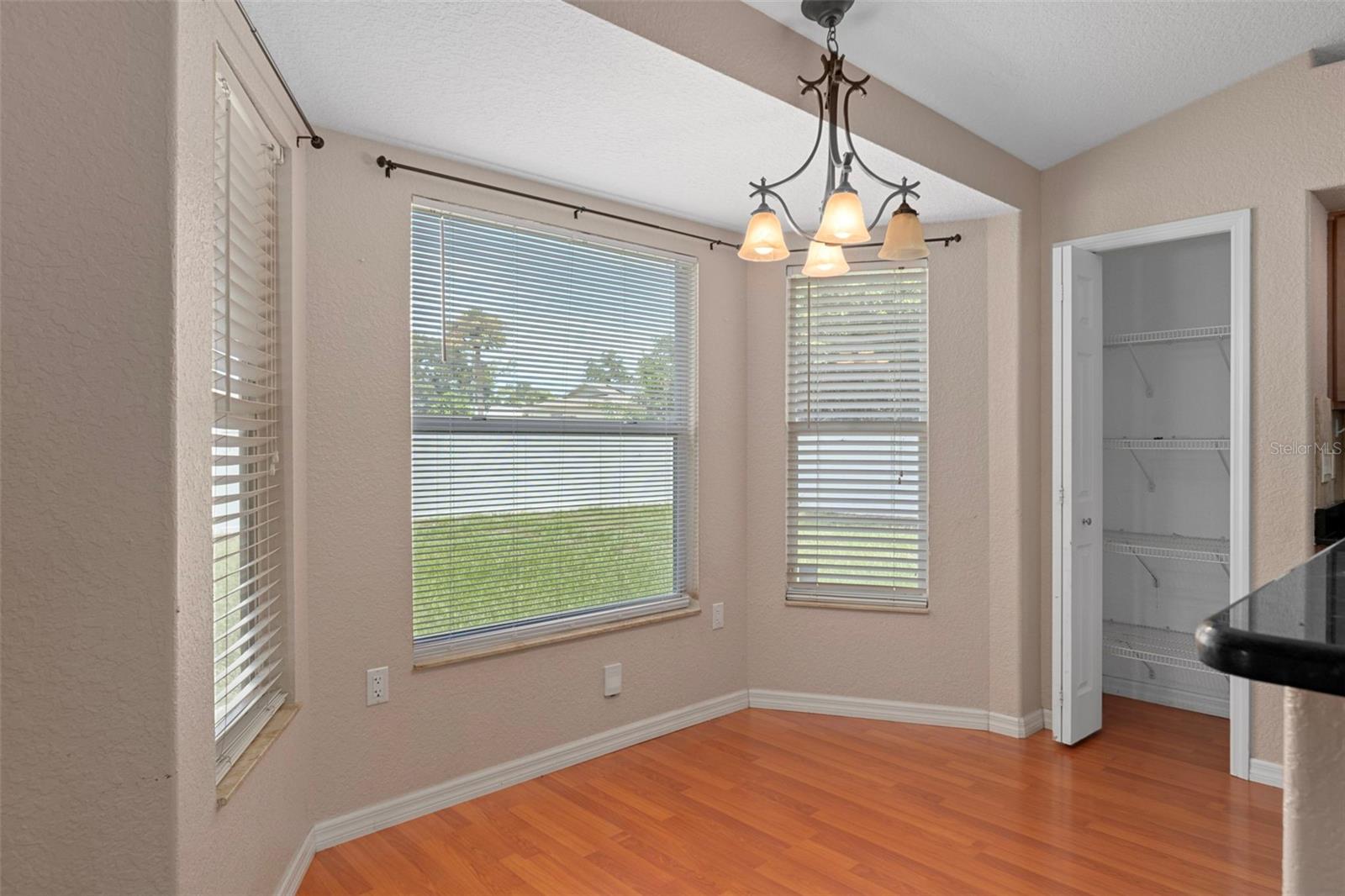 Image 20 of 47 For 1315 Leeward Avenue