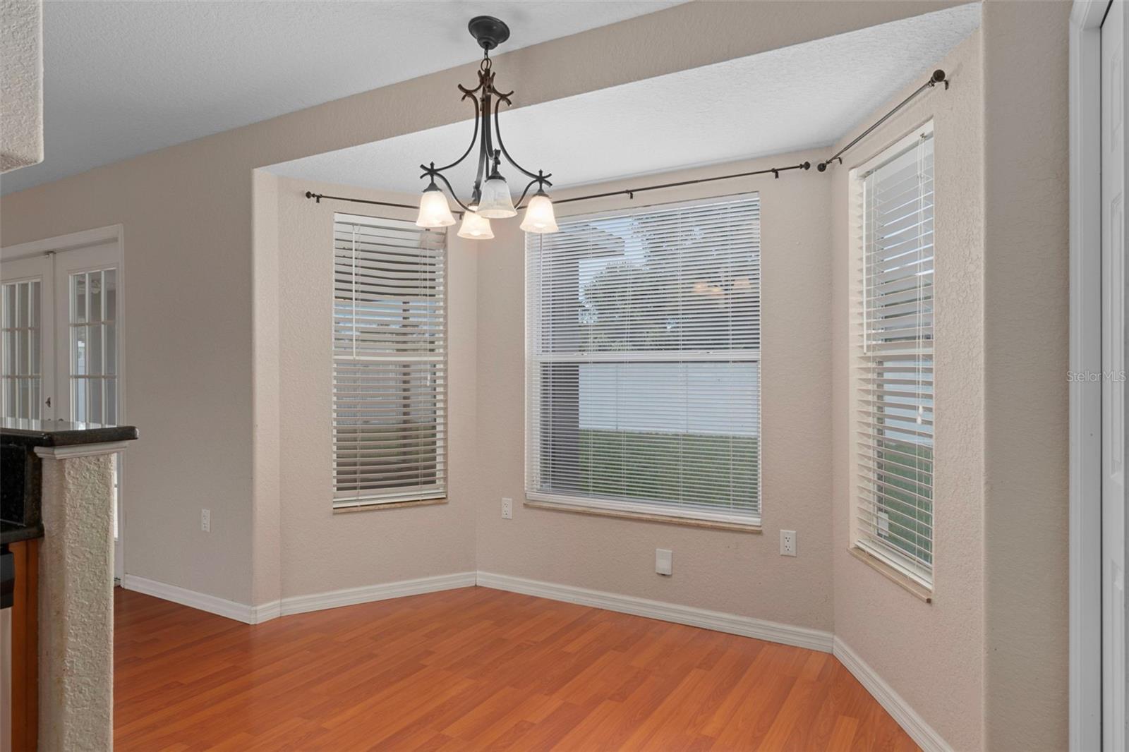 Image 21 of 47 For 1315 Leeward Avenue
